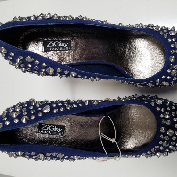 Shoes - Picture 8 of 8